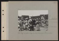 Coudun. Deuxième régiment de spahis : délégués des colonies britanniques et officiers de spahis