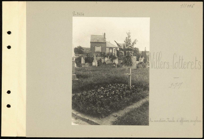 Villers-Cotterets. Au cimetière. Tombe d'officiers anglais