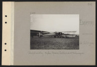 Esquennoy. Camp d'aviation. Biplan Morane-Saulnier de 22,50 mètres d'envergure