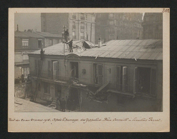 Après le passage des Zeppelins. Place Cormeille à Levallois-Perret