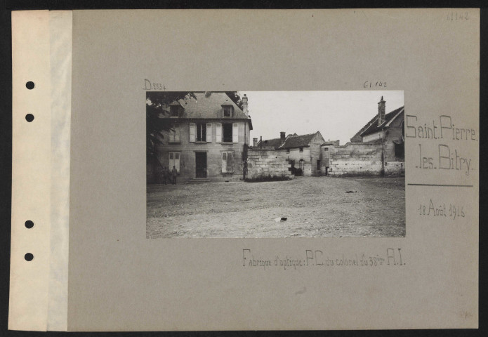 Saint-Pierre-les-Bitry. Fabrique d'optique : PC du colonel du 38e AI