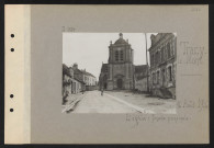 Tracy-le-Mont. L'église : façade principale