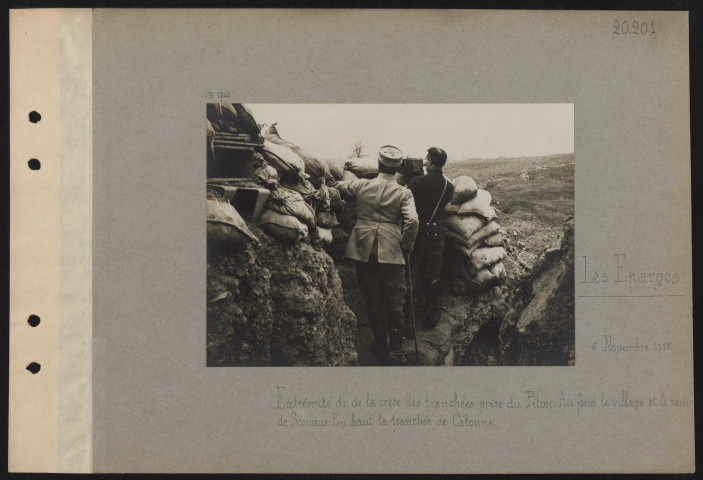 Les Éparges. Extrémité droite de la crête des tranchées prise du Piton. Au fond, le village et le ravin de Sonvaux. En haut la tranchée de Calonne