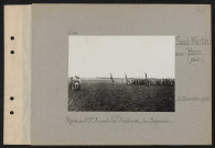 Saint-Martin-aux-Bois (près). Revue du 10e CA par le général Anthoine ; les drapeaux