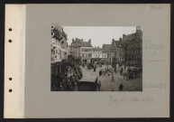 Noyon. Place de l'hôtel de ville