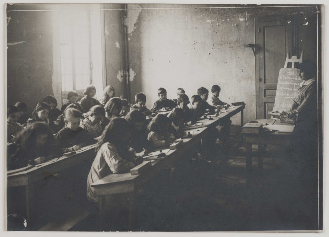 Châteauroux. Asile de Bitray. Prisonniers civils. Classe élémentaire