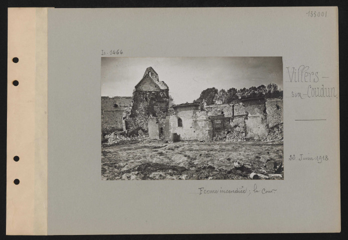 Villiers-sur-Coudun. Ferme incendiée ; la cour
