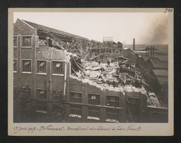 Billancourt. Ecroulement d'un bâtiment de l'usine Renault