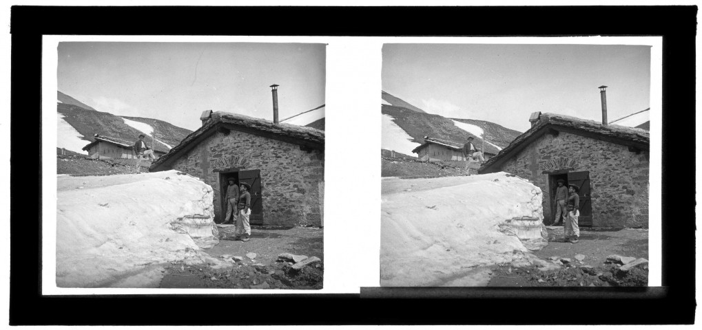 [Paysage alpin. Trois hommes]]