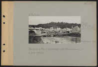 Saint-Mihiel. Bords de la Meuse bombardés (côté Chauvoncourt) et le pont détruit