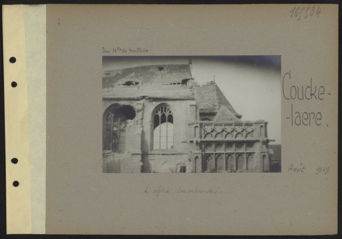 Couckelaere. L'église bombardée