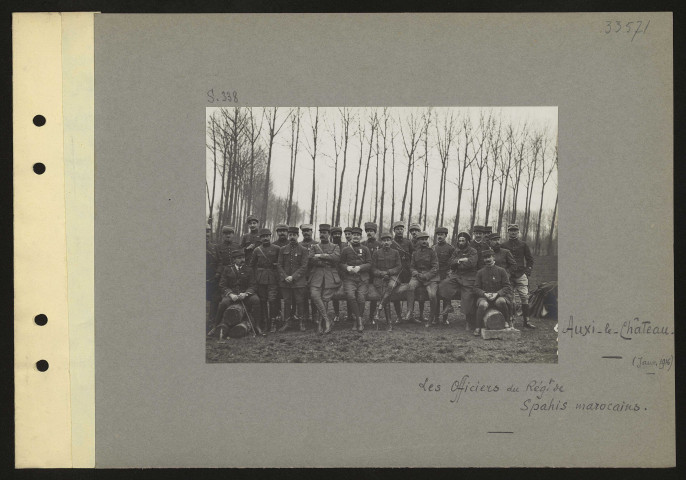 Auxi-le-Château. Les officiers du régiment de spahis marocains