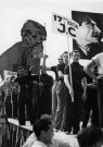 Le Parti Communiste fête la victoire du Front Populaire. Sous-Titre : Une délégation des Jeunesses Communistes à la Manifestation du Vélodrome de Buffalo.