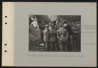 Ricquebourg. Au château : représentation du théâtre aux armées : pendant un entr'acte