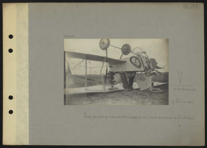 Dunkerque (Nord). V de bombardement. Centre d'aviation maritime. Accident de départ, train d'atterrissage fauché