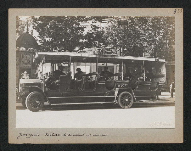 Voiture de transport en commun