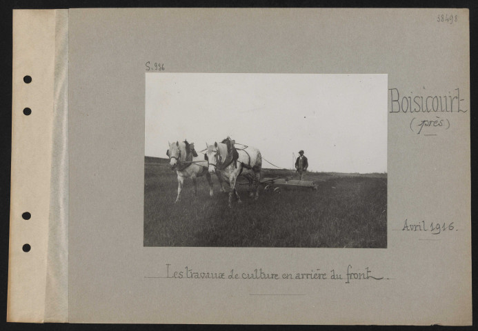 Boisicourt (près). Les travaux de culture en arrière du front