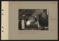 Paris. Usine Panhard et Levassor. Coulée d'acier spécial