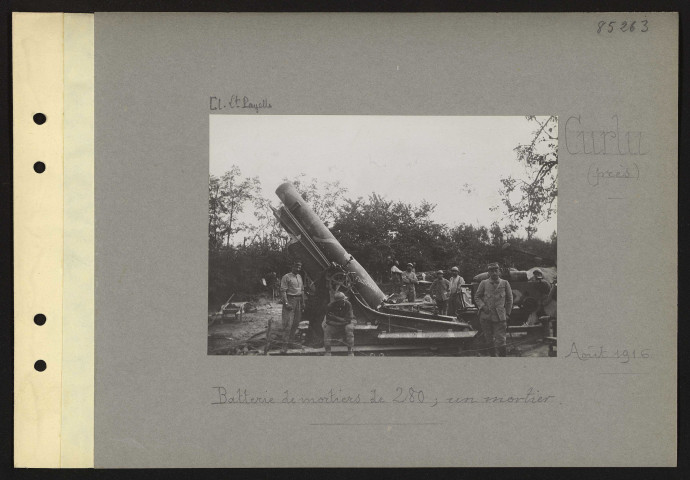 Curlu (près). Batterie de mortiers de 280 ; un mortier