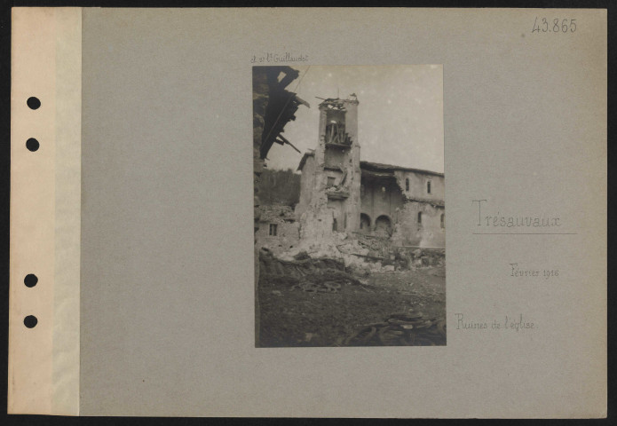 Trésauvaux. Ruines de l'église