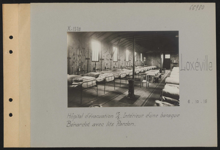 Loxéville. Hôpital d'évacuation 17/2. Intérieur d'une baraque Bénardot avec lits Pardon