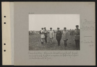 Le Plessis-Belleville. Camp d'aviation. Remise de décorations par le général Duval ; remise de la croix d'officier au capitaine de Geffrier ayant effectué 116 bombardements de jour