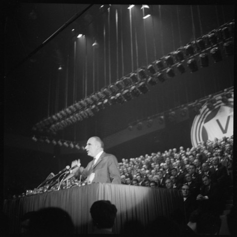 L'UNR au Palais des Sports : discours de Georges Pompidou